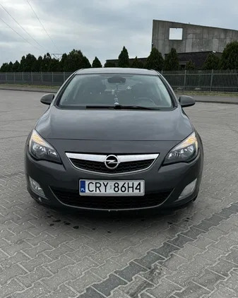 opel Opel Astra cena 18500 przebieg: 283000, rok produkcji 2010 z Rypin